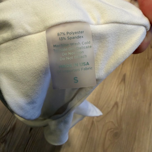 Bombshell Sportswear Keyhole Sports Bra-Size S - Picture 5 of 5